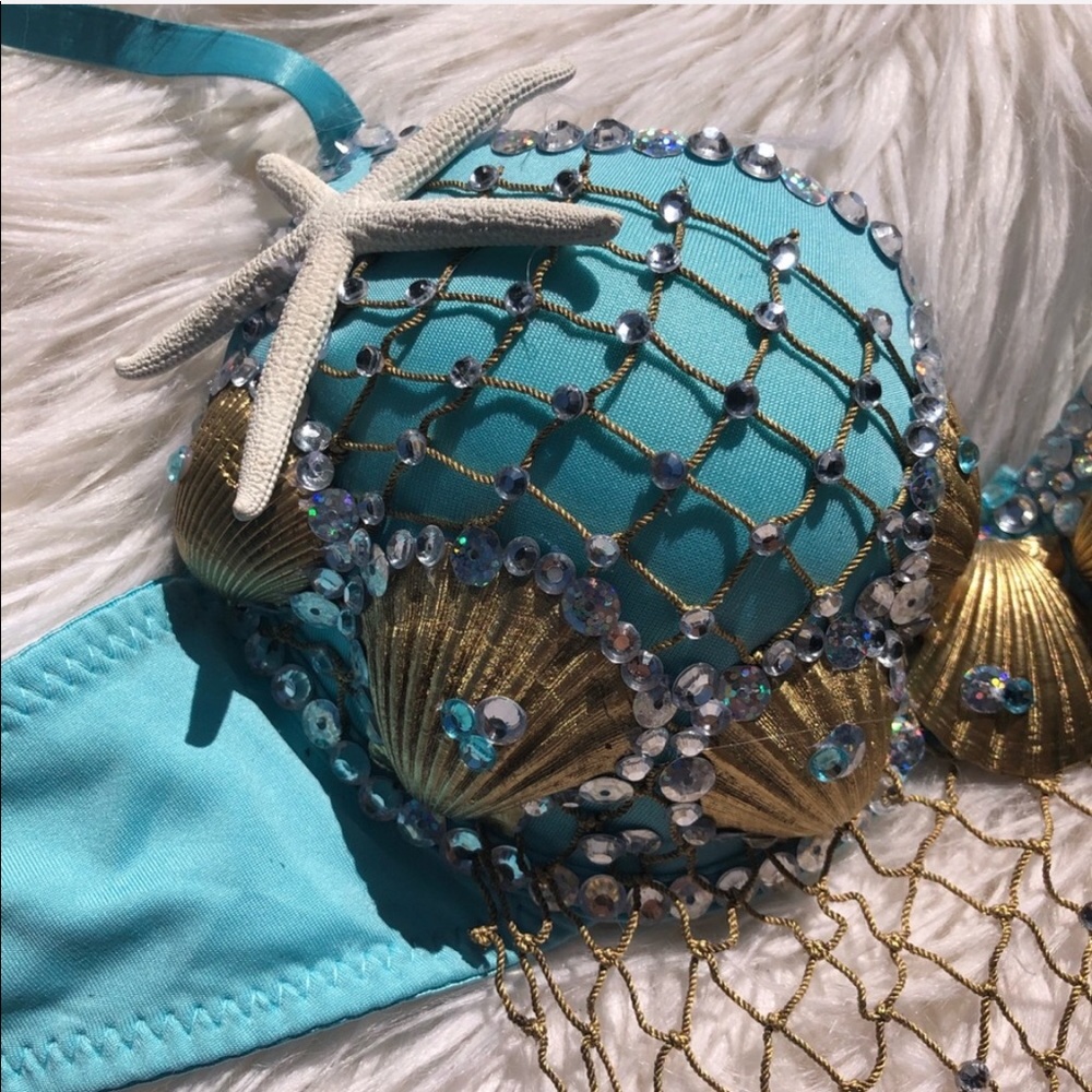 Custom made mermaid seashell bra - Picture 8 of 9